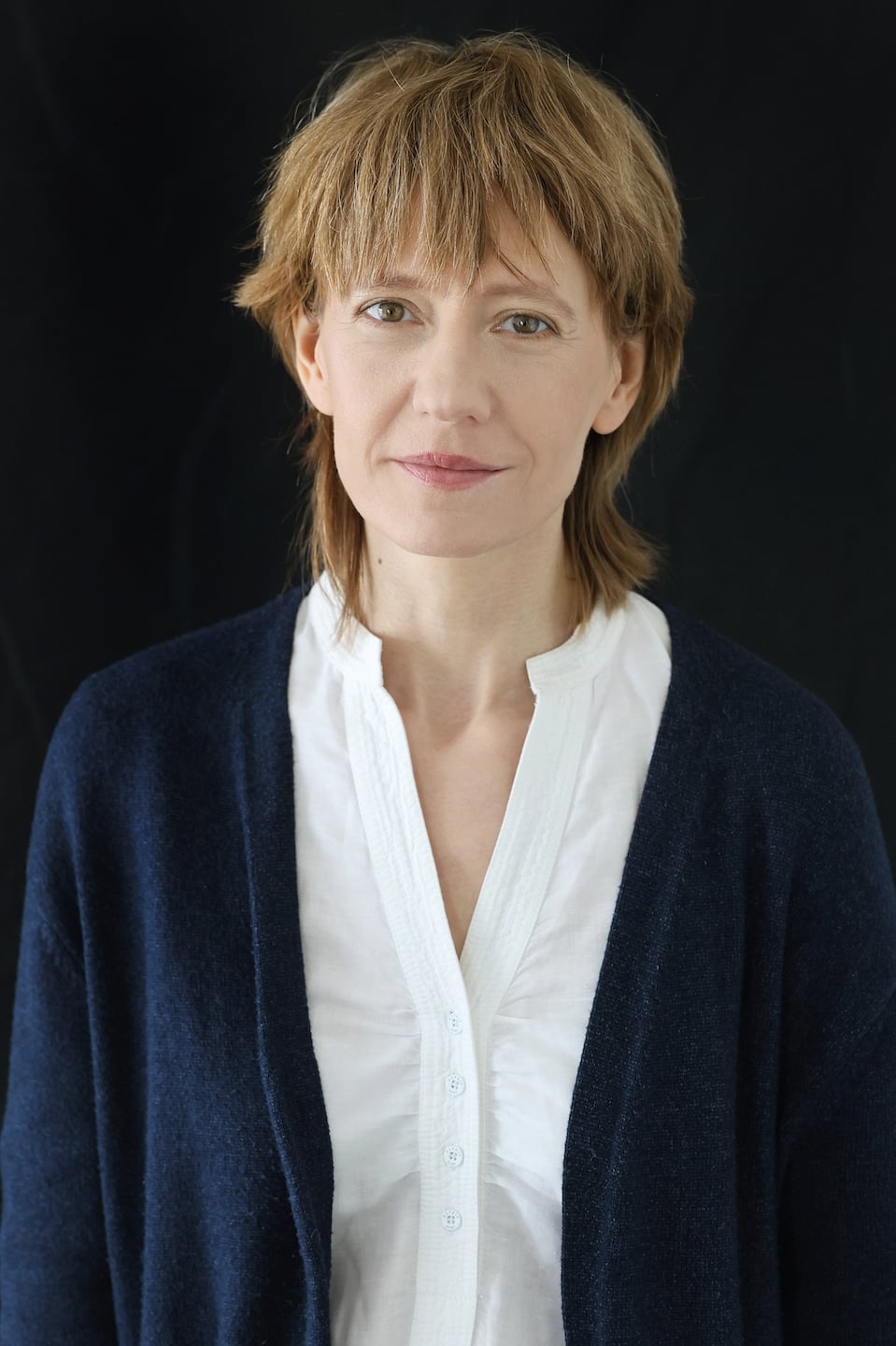 Jennipher Antoni gallery image 1